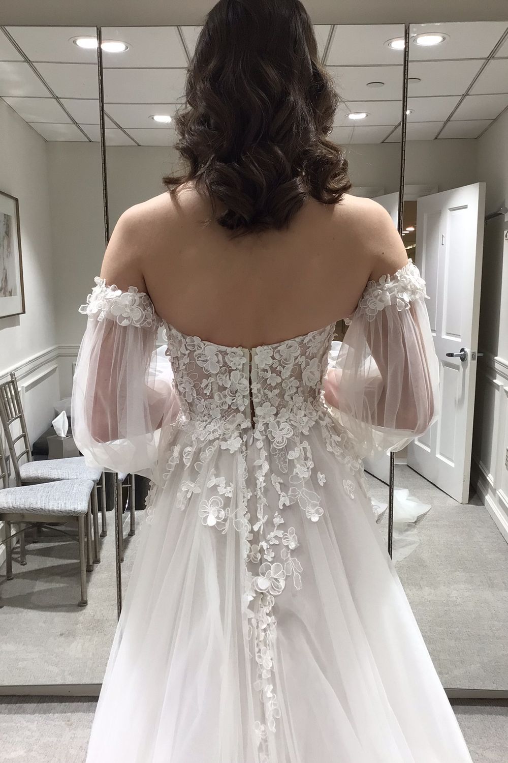 Lee Petra Grebenau Glory with Veil and Sleeves 5