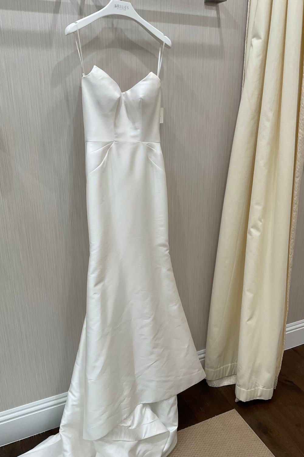 Reem Acra Daphne 0