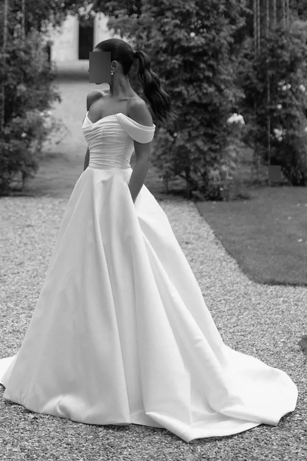Suzanne Neville Bespoke Maisie  0