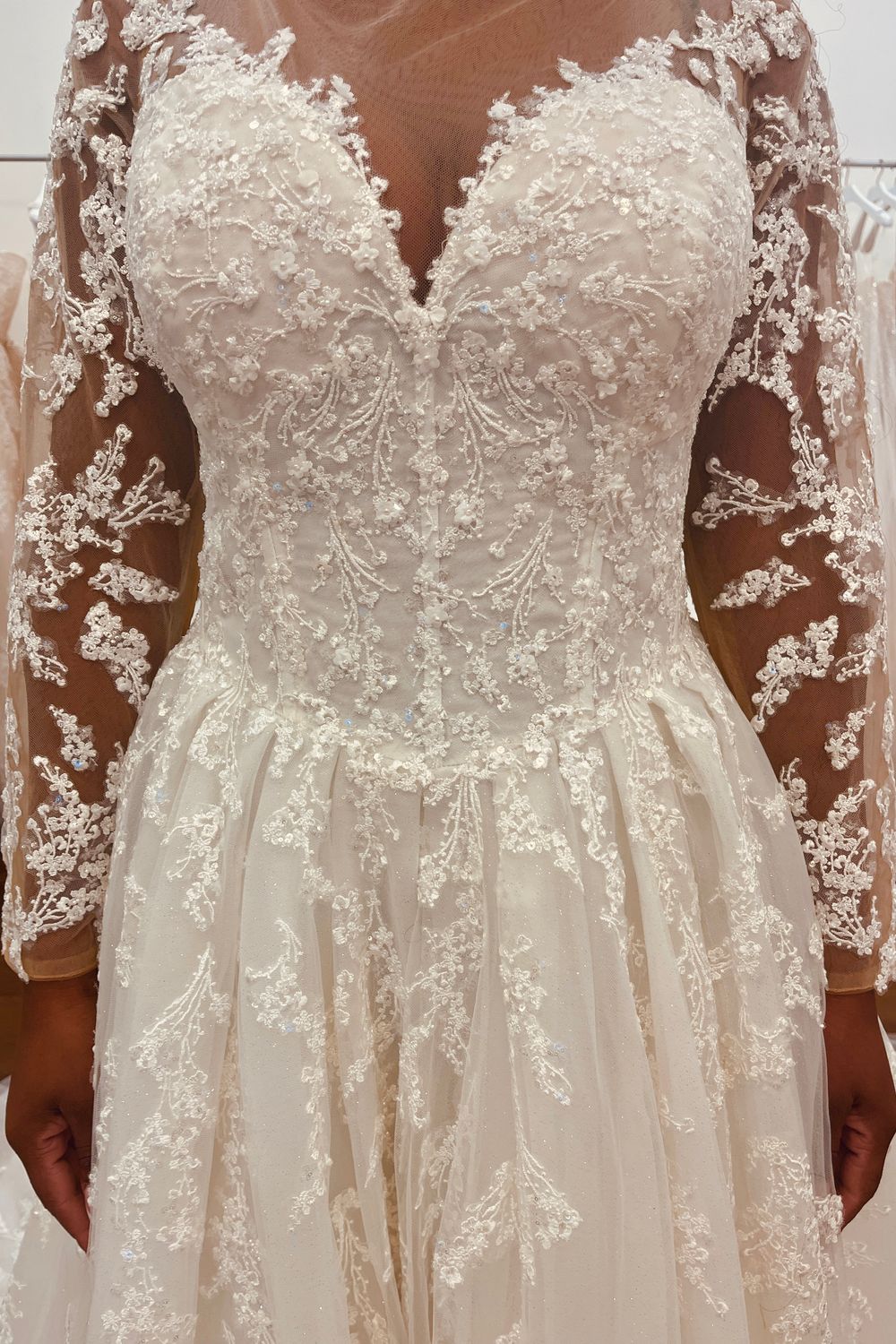 Oleg Cassini CWG947 10