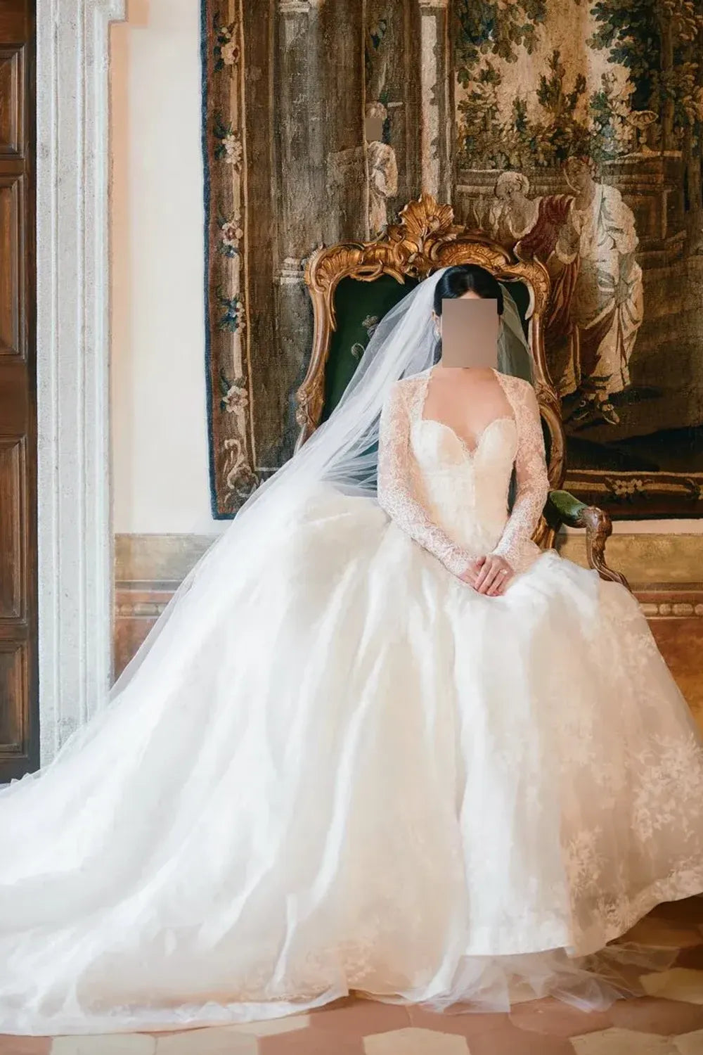 Monique Lhuillier Diamond 0