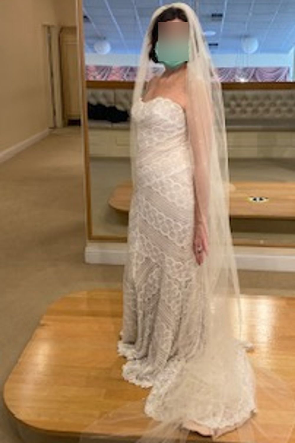 Wtoo by Watters 13111 with Veil 4