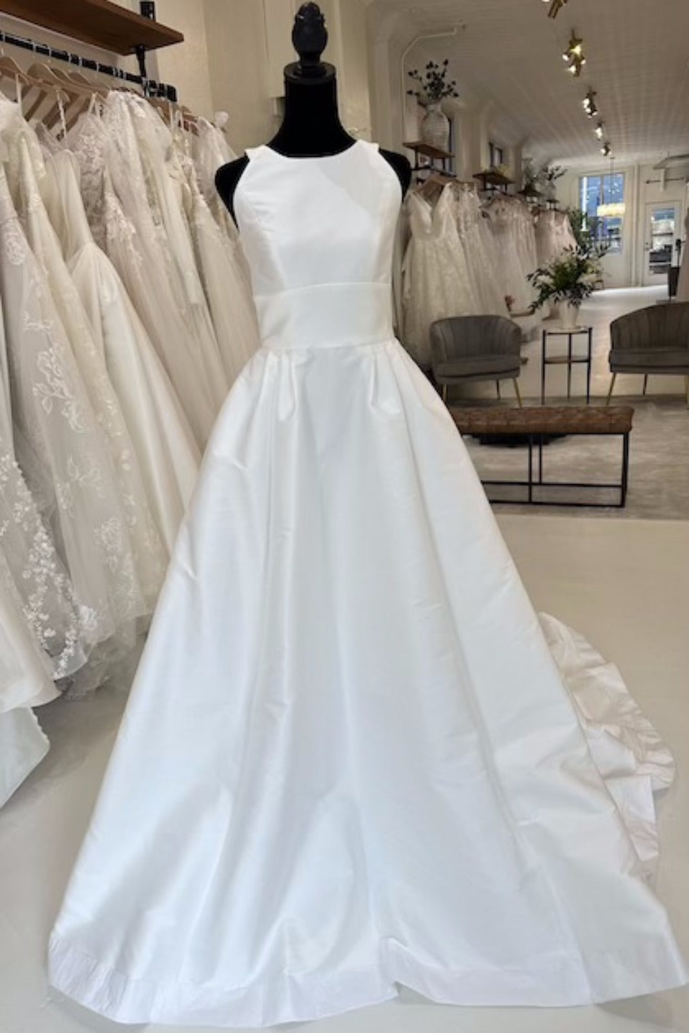 Preowned Sample Just Listed Designer Wedding Dresses