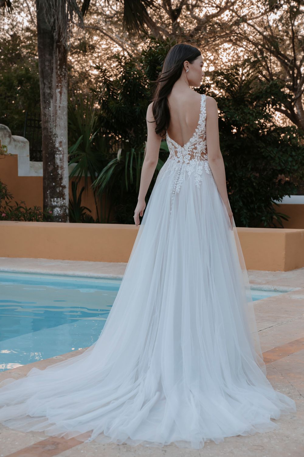 Allure Romance-3562-1