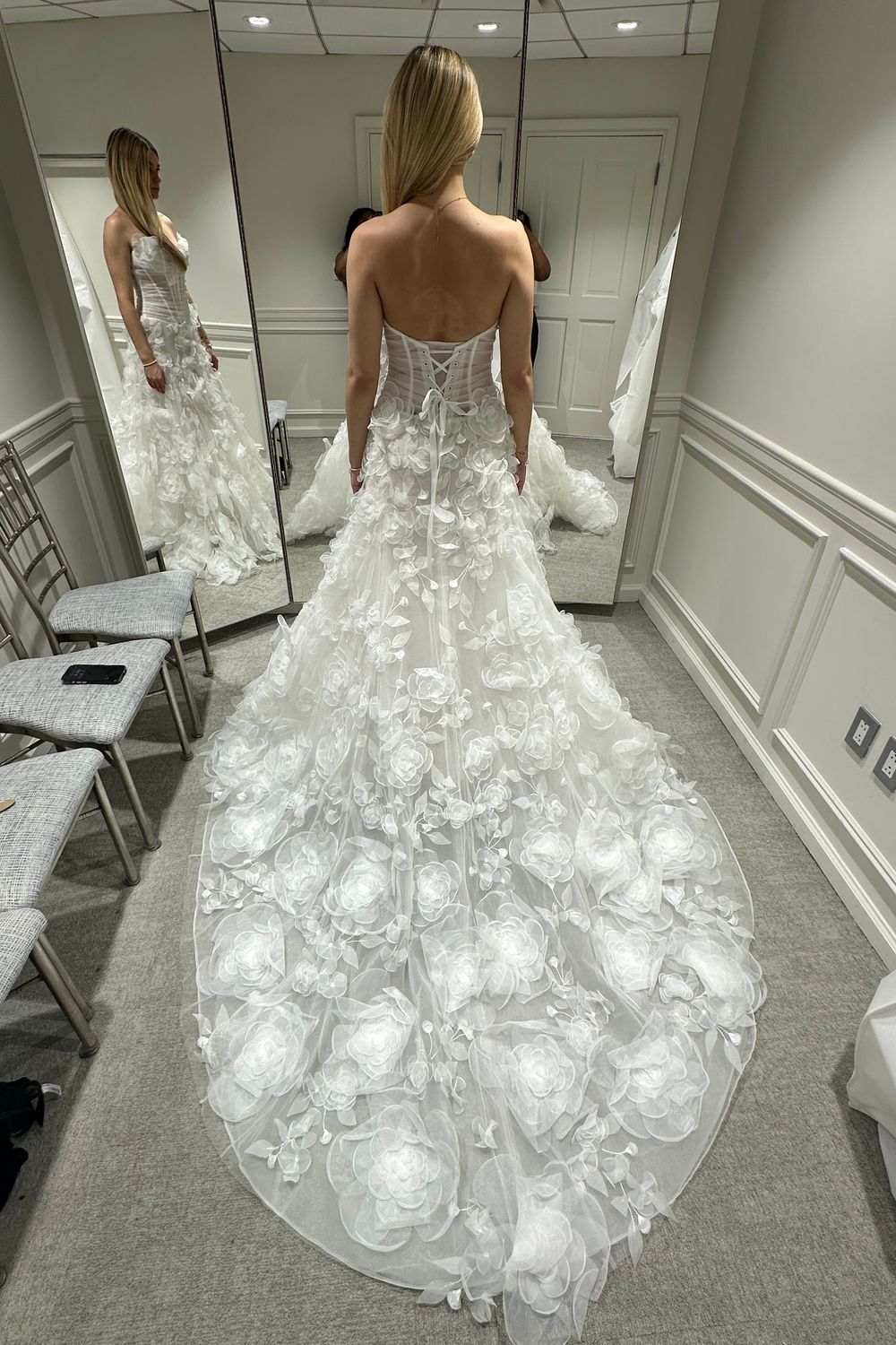 Never Worn Love by Pnina Tornai 4995 with Veil Wedding Dress