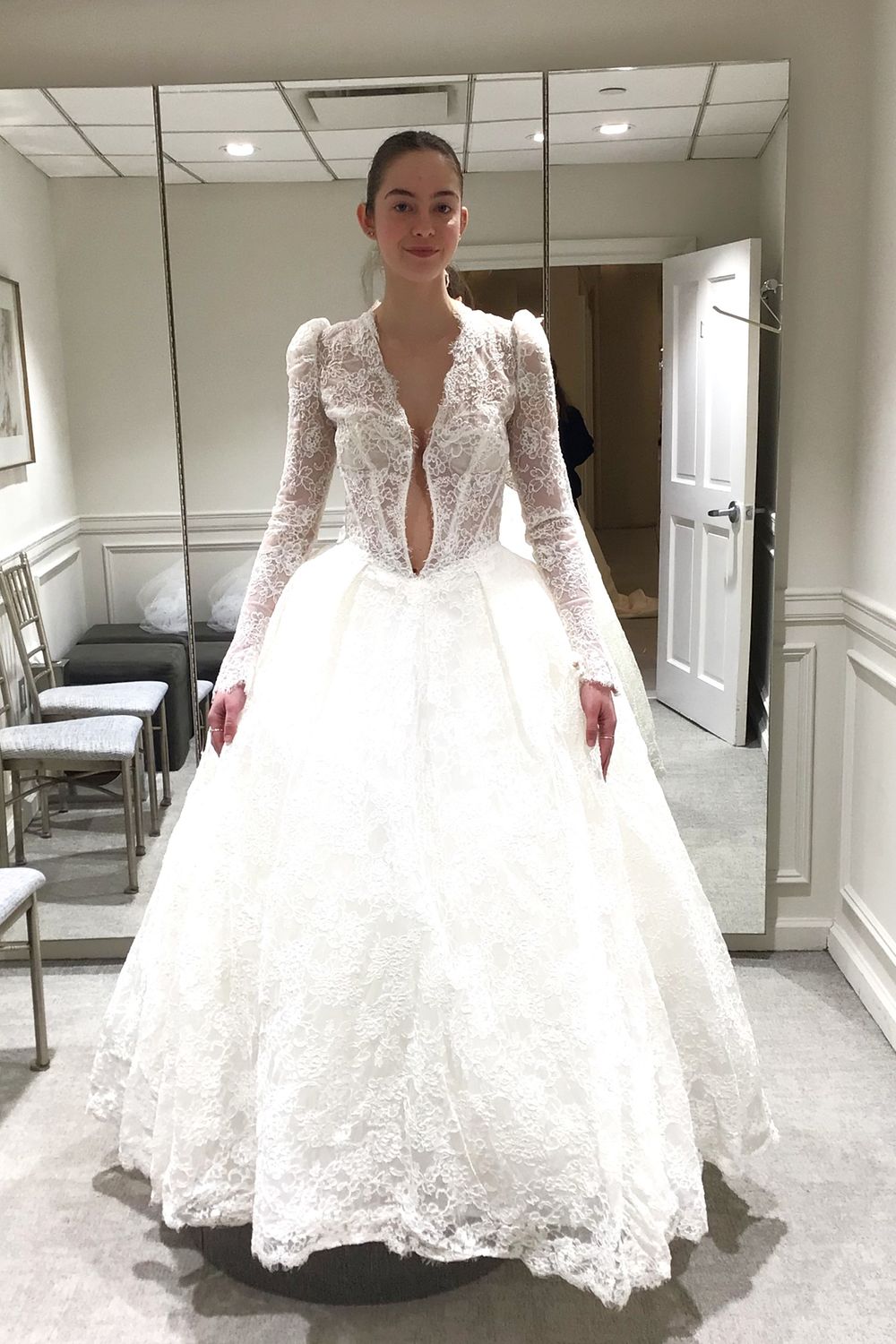 Pnina Tornai 4923 with 3277 Veil 0