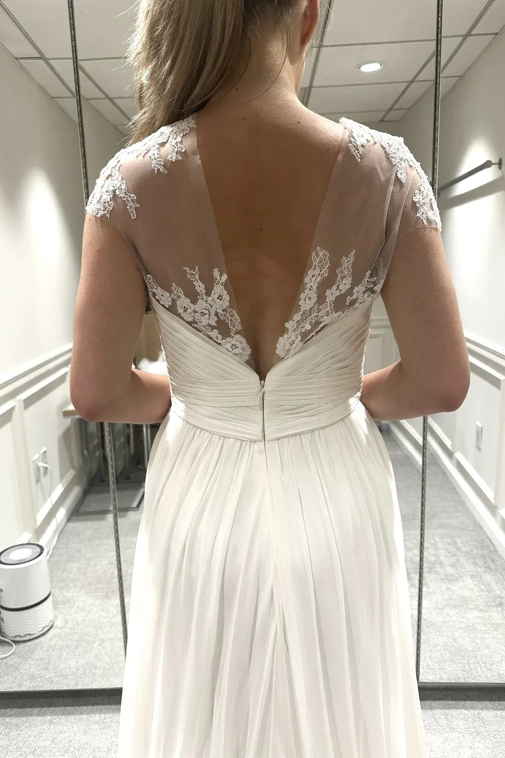 Monique Lhuillier Analise with Veil 8