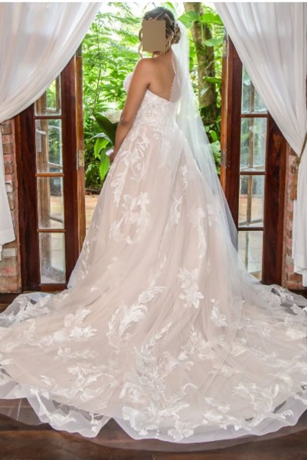 Allure Bridals-9502-1