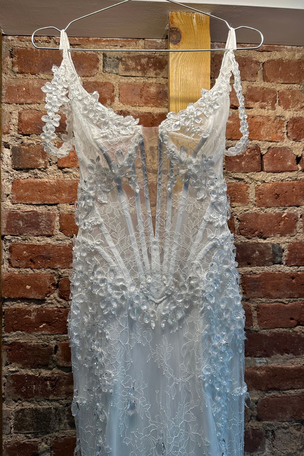 Never Worn Pnina Tornai Utopia 5060 Wedding Dress