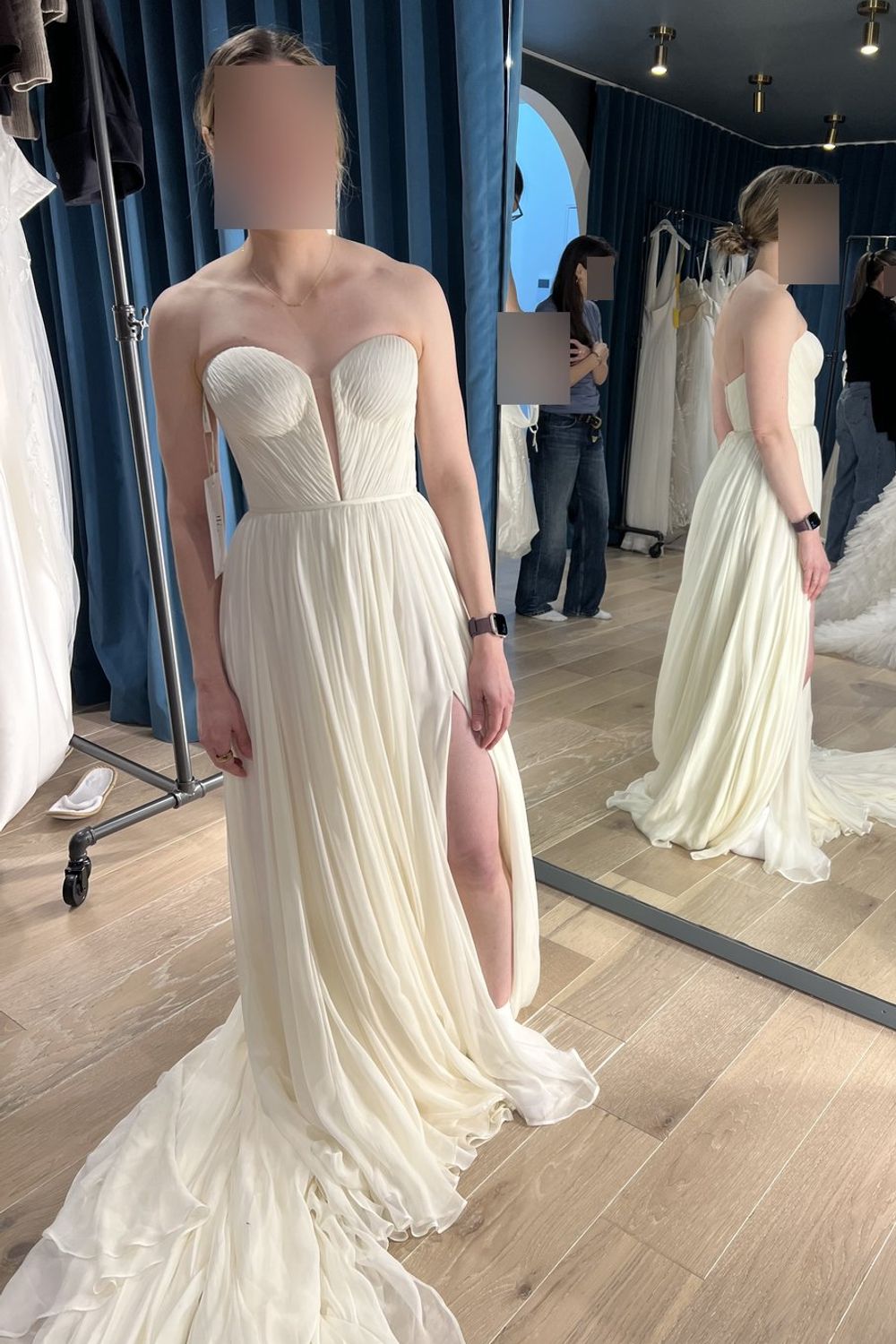 Lee Petra Grebenau Sophie with Sleeves 6