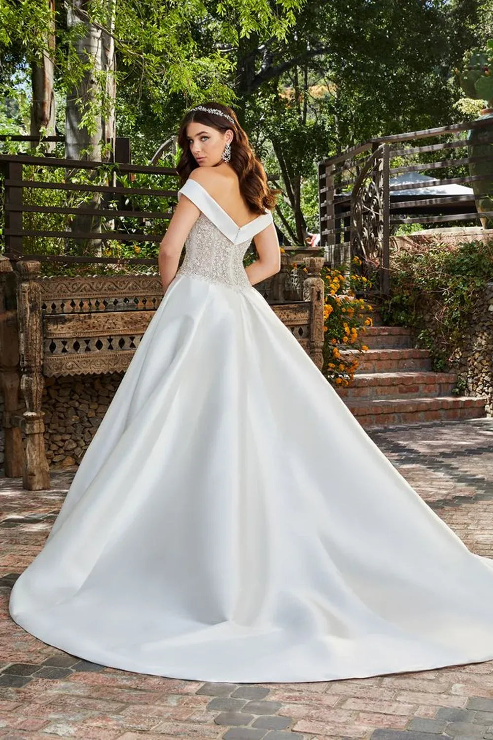 Casablanca Bridal 2401-1 Kensington 1