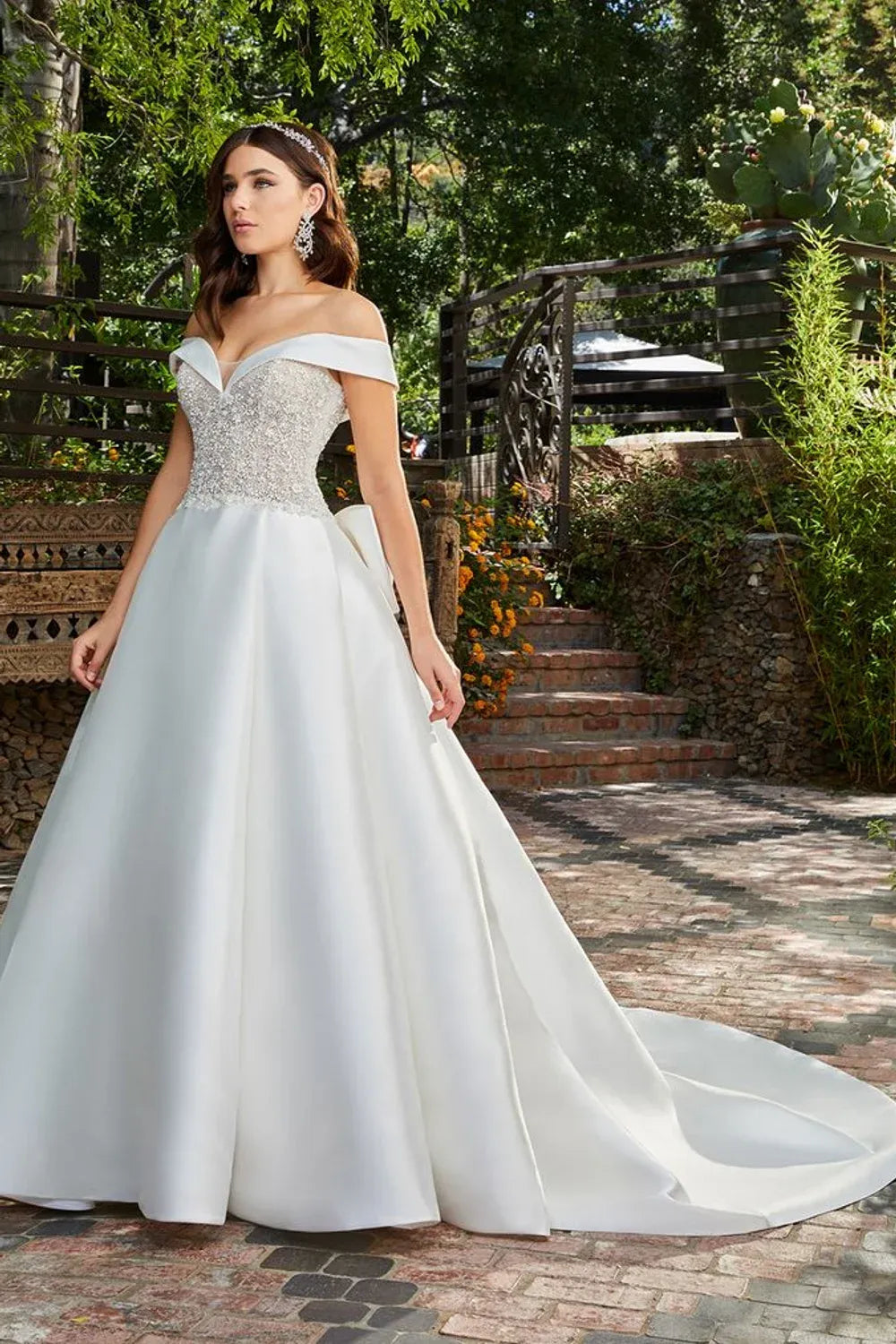 Casablanca Bridal 2401-1 Kensington 0