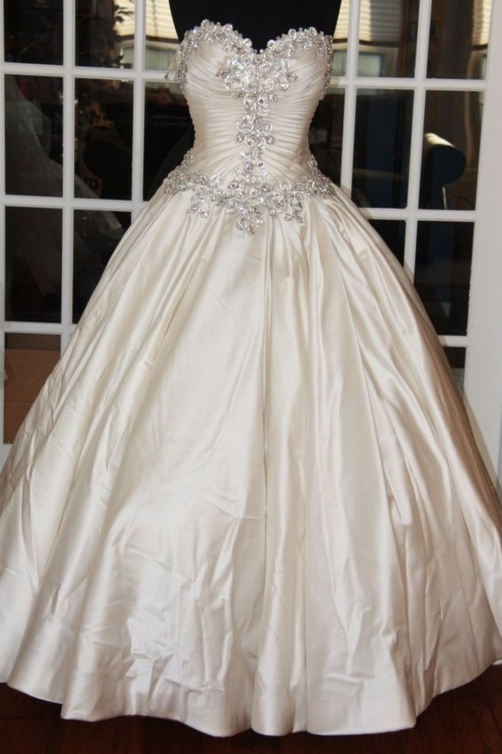 Pnina Tornai Sweeheart Ballgown with Swarovski Crystal 5