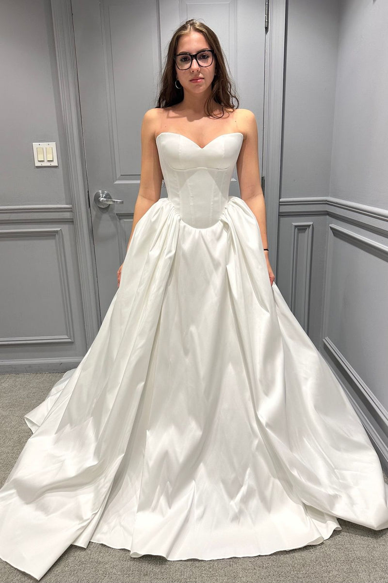 Kleinfeld Again Preowned & Sample Wedding Gowns