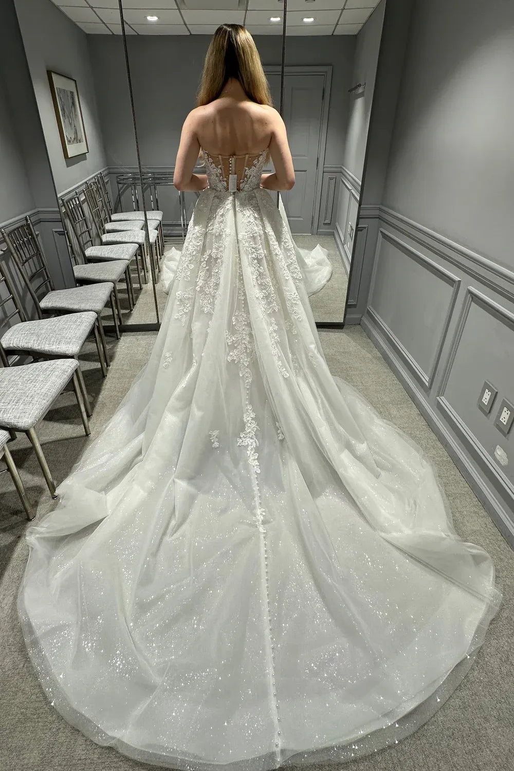 Martina Liana 1715 with Veil 2
