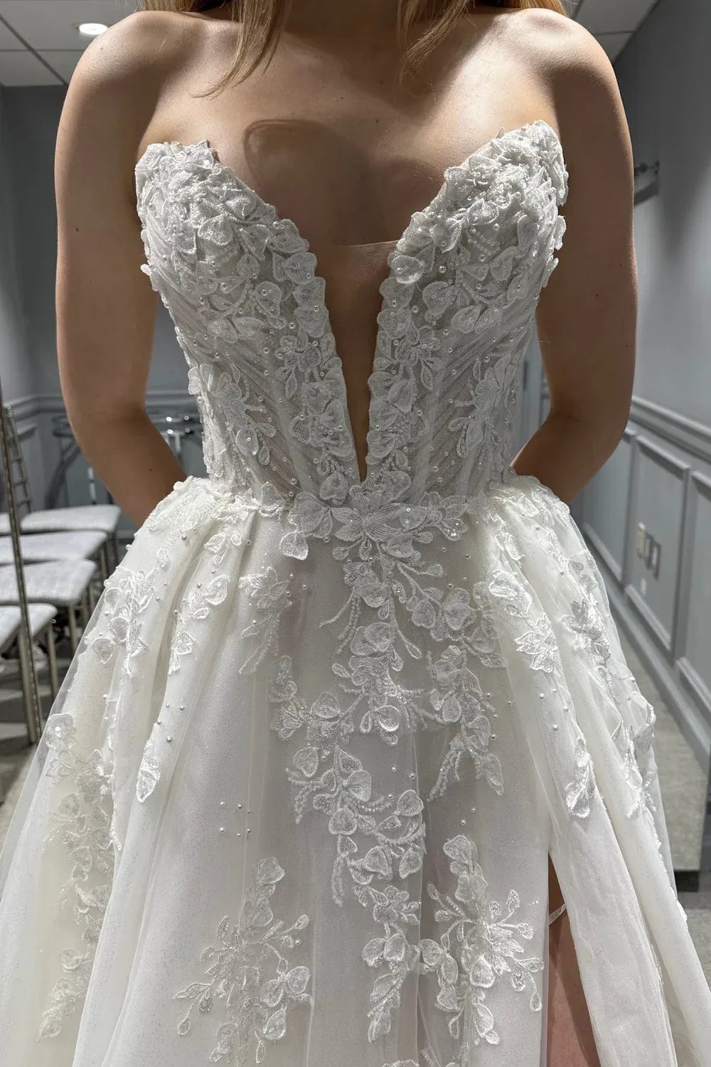 Martina Liana 1715 with Veil 4