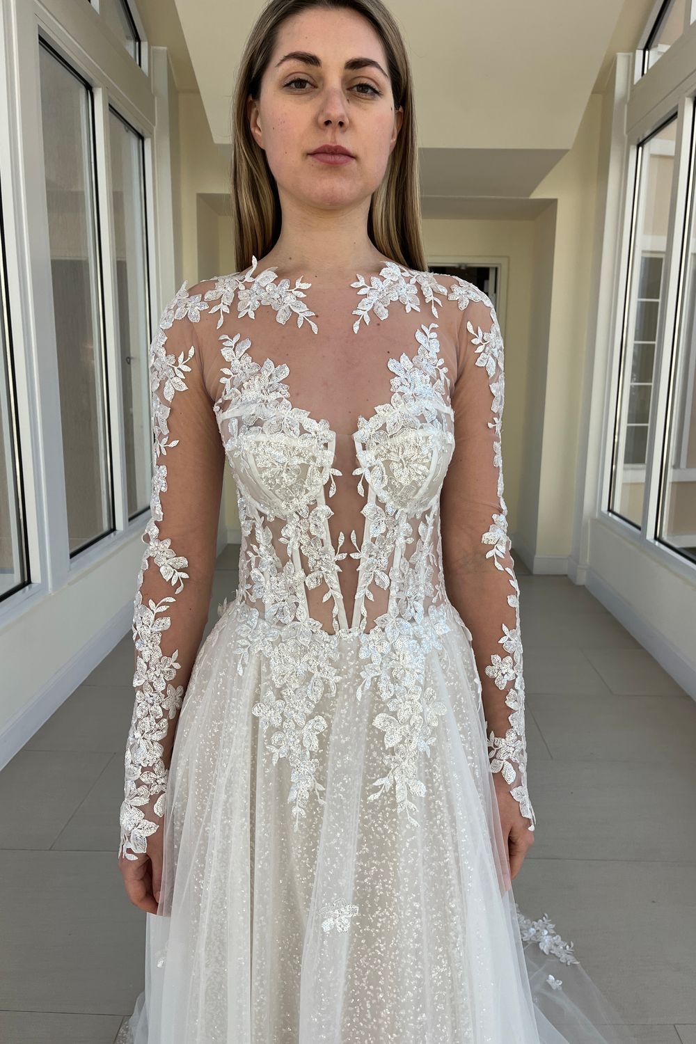 Pnina Tornai 4814 with Veil 8