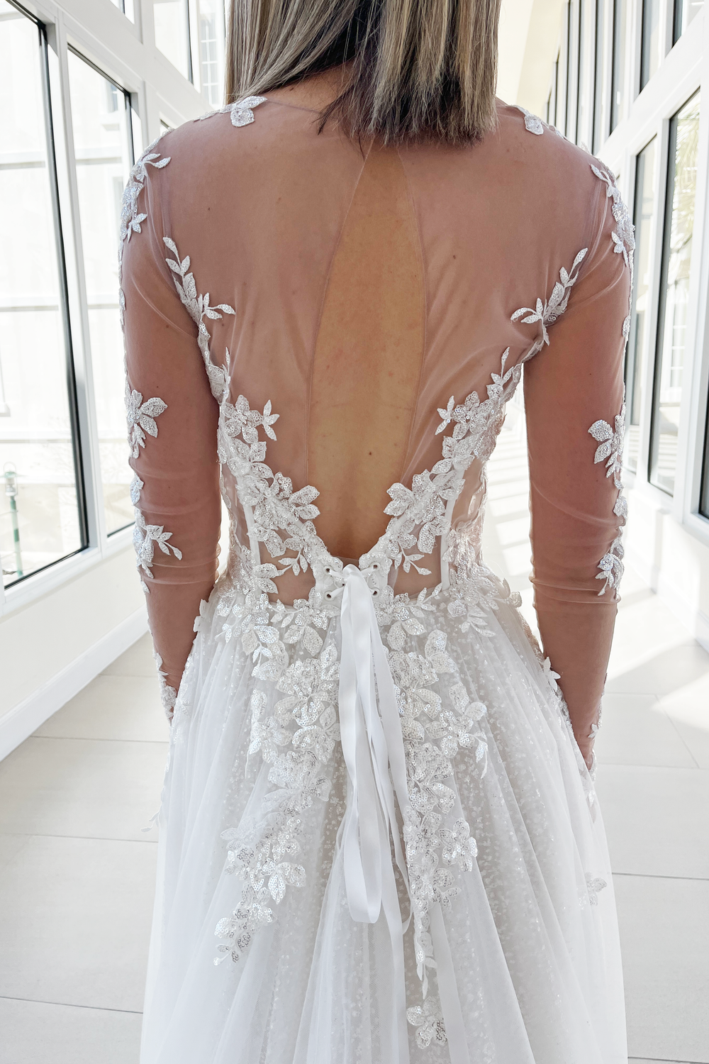 Pnina Tornai 4814 with Veil 11