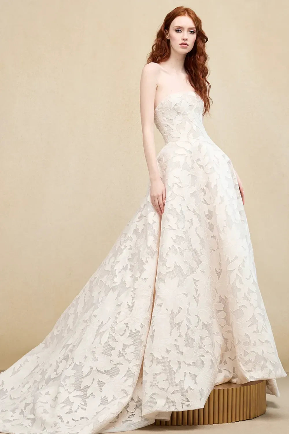 Ines Di Santo Canto with Veil 0