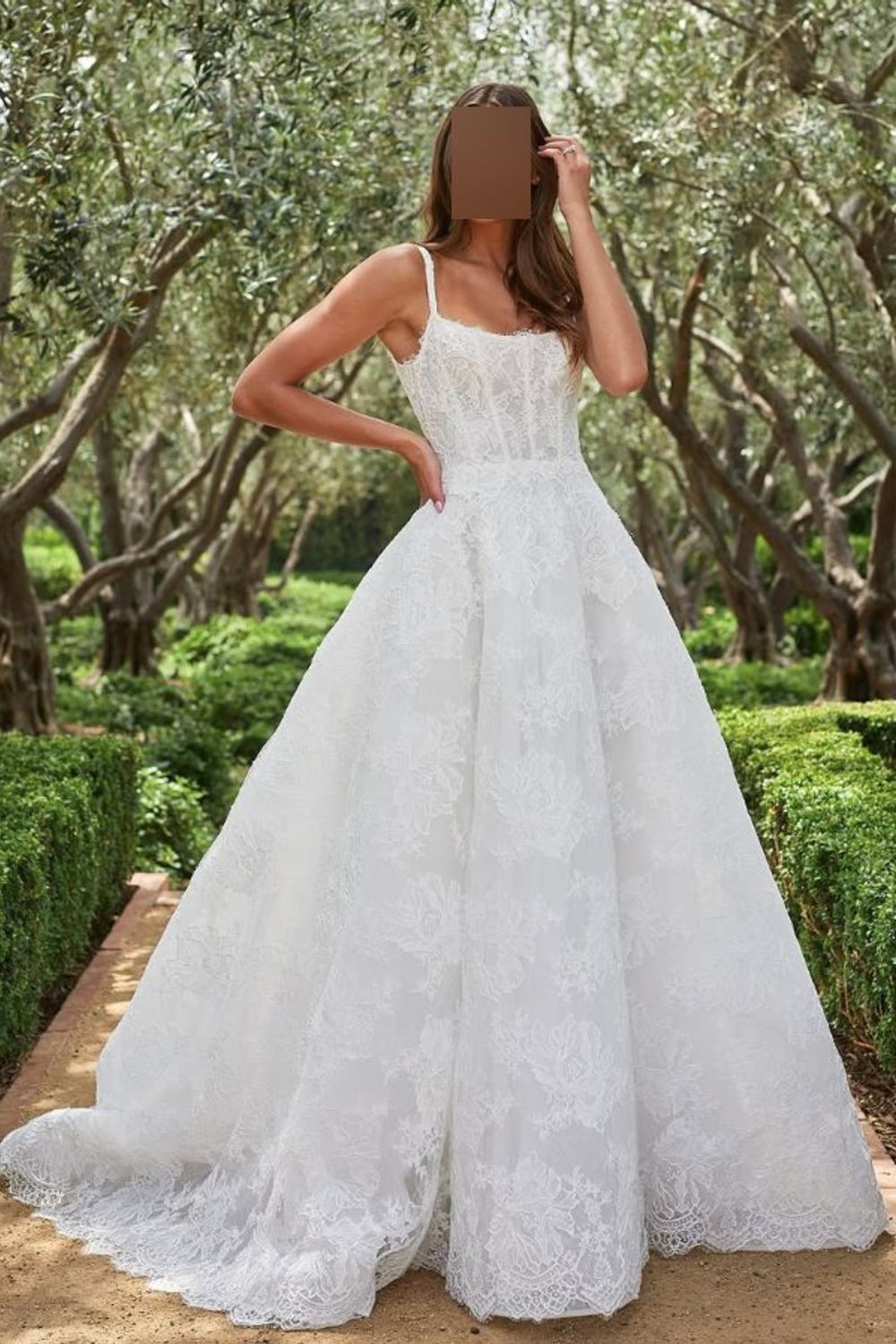 Monique Lhuillier Magnificent 10