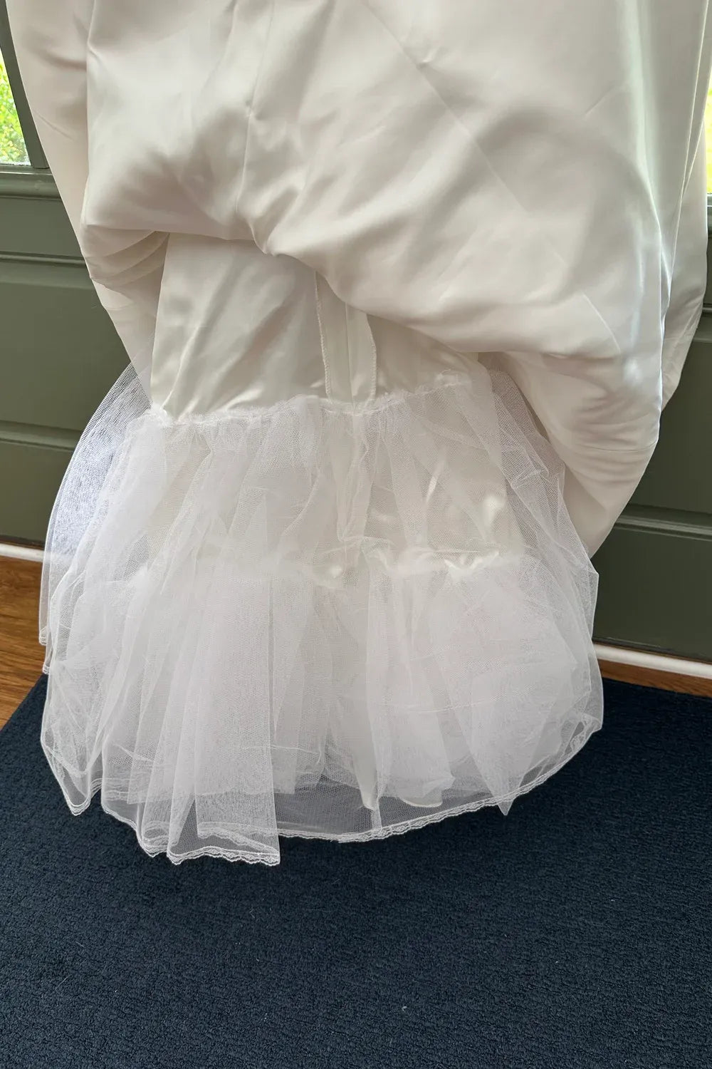 Anne Barge HGT Fit and Flare Ivory Lace with Veil 4