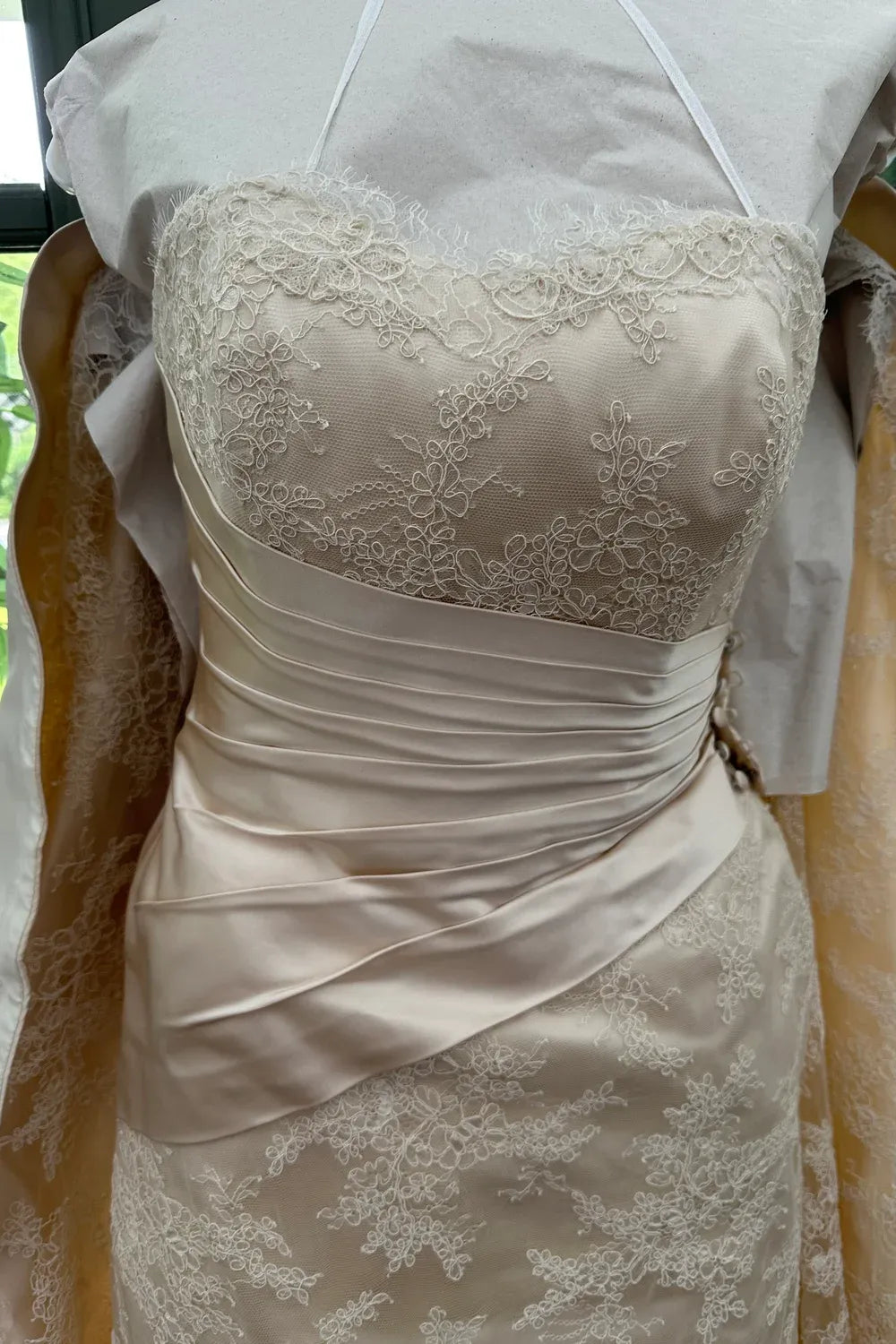 Anne Barge HGT Fit and Flare Ivory Lace with Veil 1