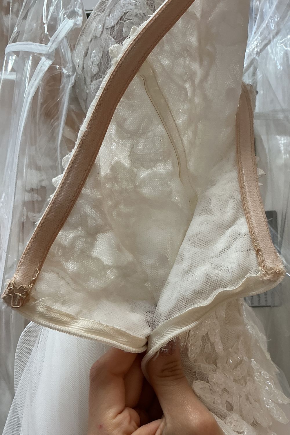 P BY PNINA TORNAI 2118XS 6