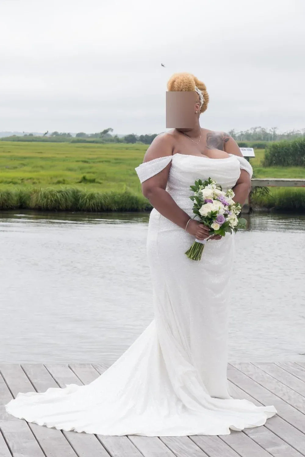 Anne Barge Rothschild w/ veil 0