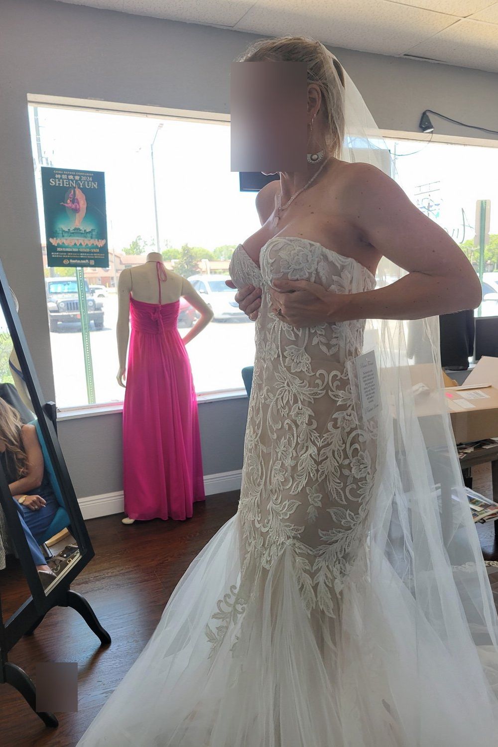 P BY PNINA TORNAI 2124 With Veil 2