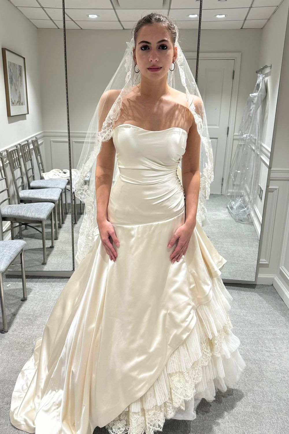 Amsale M567 with Veil 10