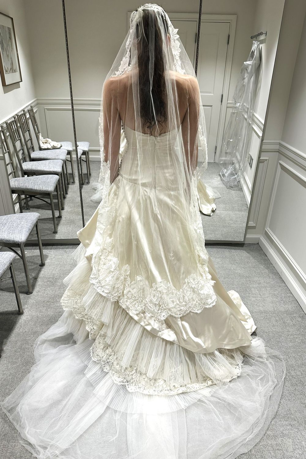 Used Amsale M567 with Veil and Shawl Wedding Dress