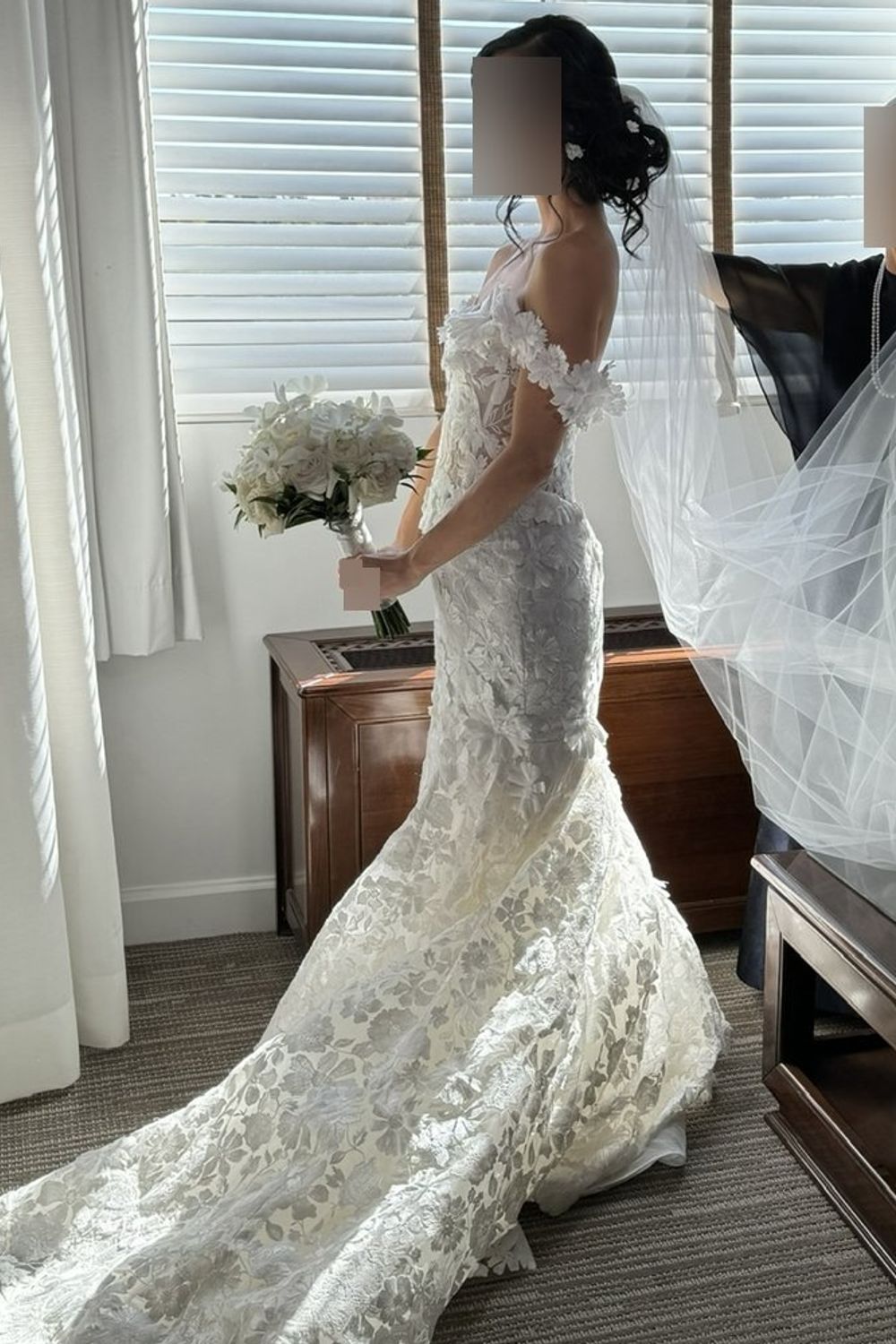 Pnina Tornai 4967 with Veil 3