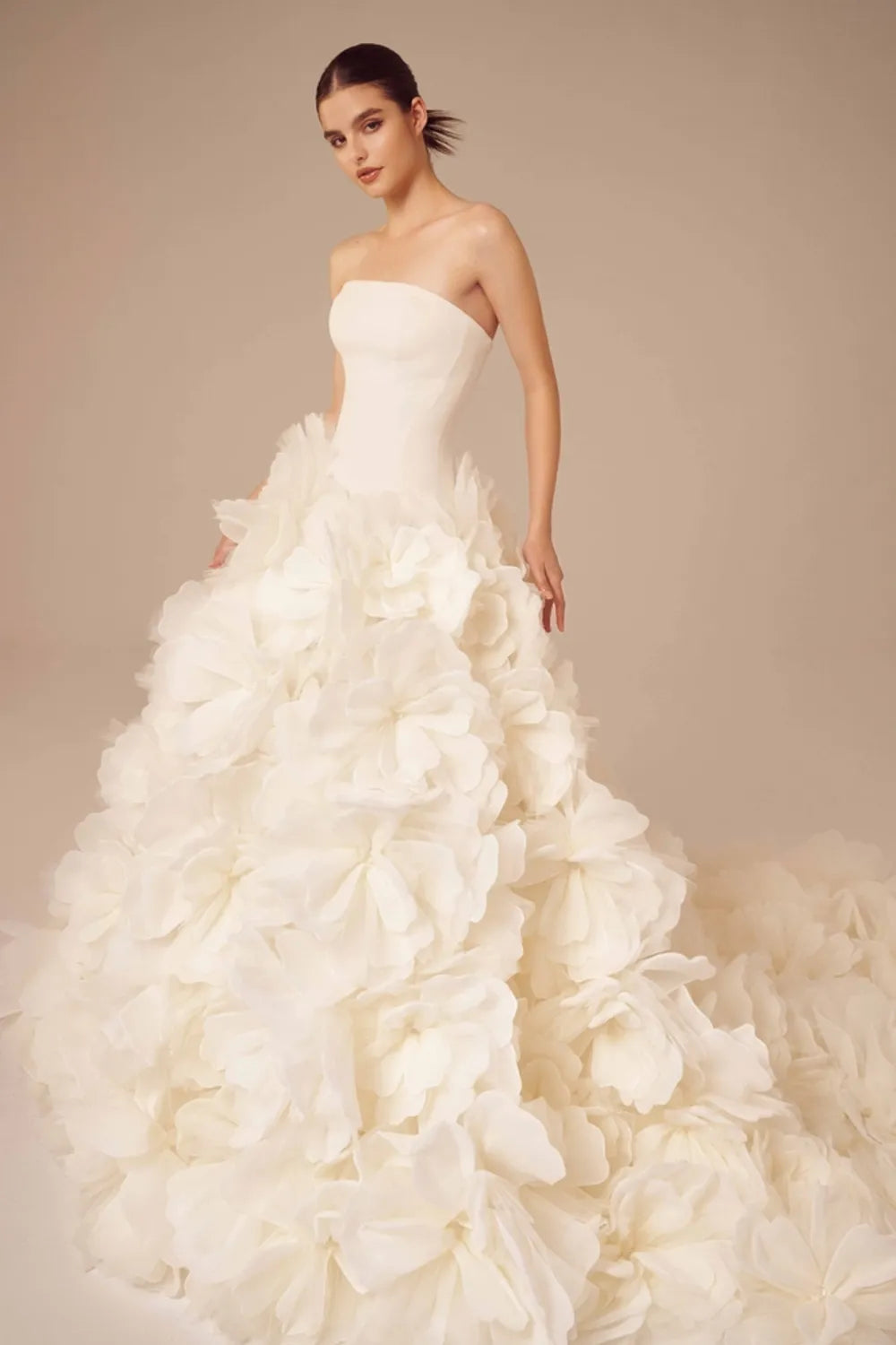 Nicole and Felicia NF047 with Veil 7