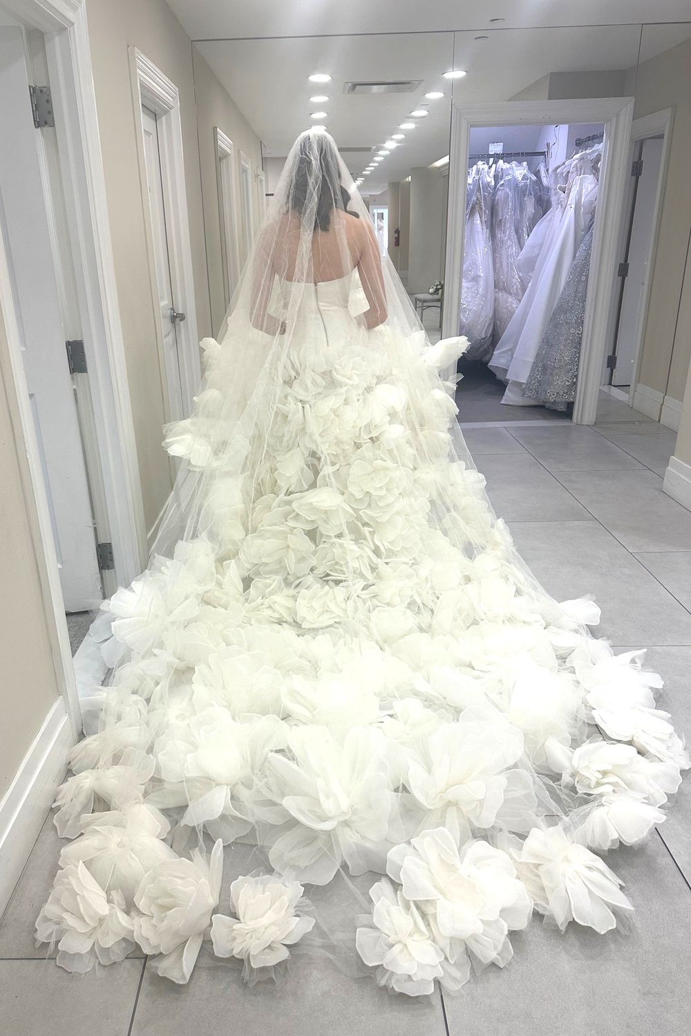 Nicole and Felicia NF047 with Veil 9