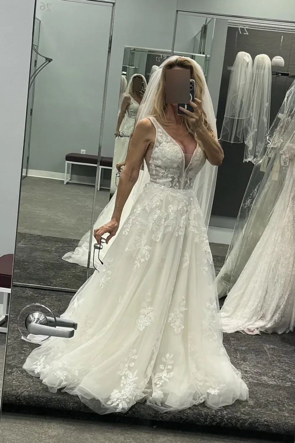 Never Worn Galina Signature SWG988 with Veil Wedding Dress Never Worn Galina Signature SWG988 with Veil Wedding Dress