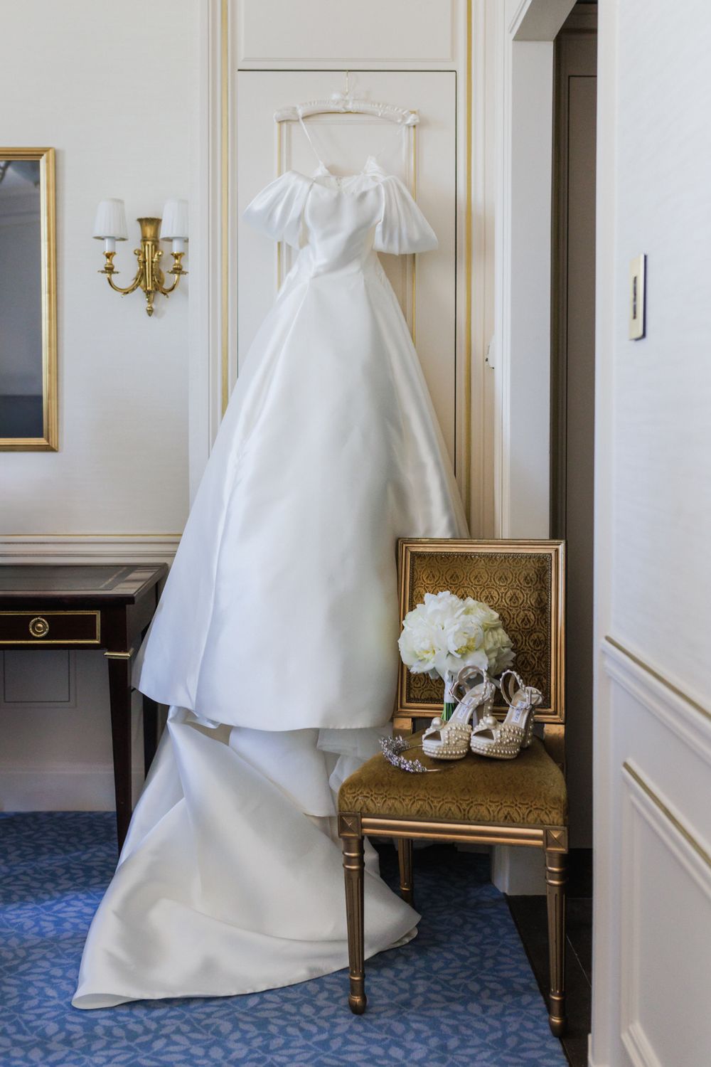 Pronovias Lynn with Veil 6