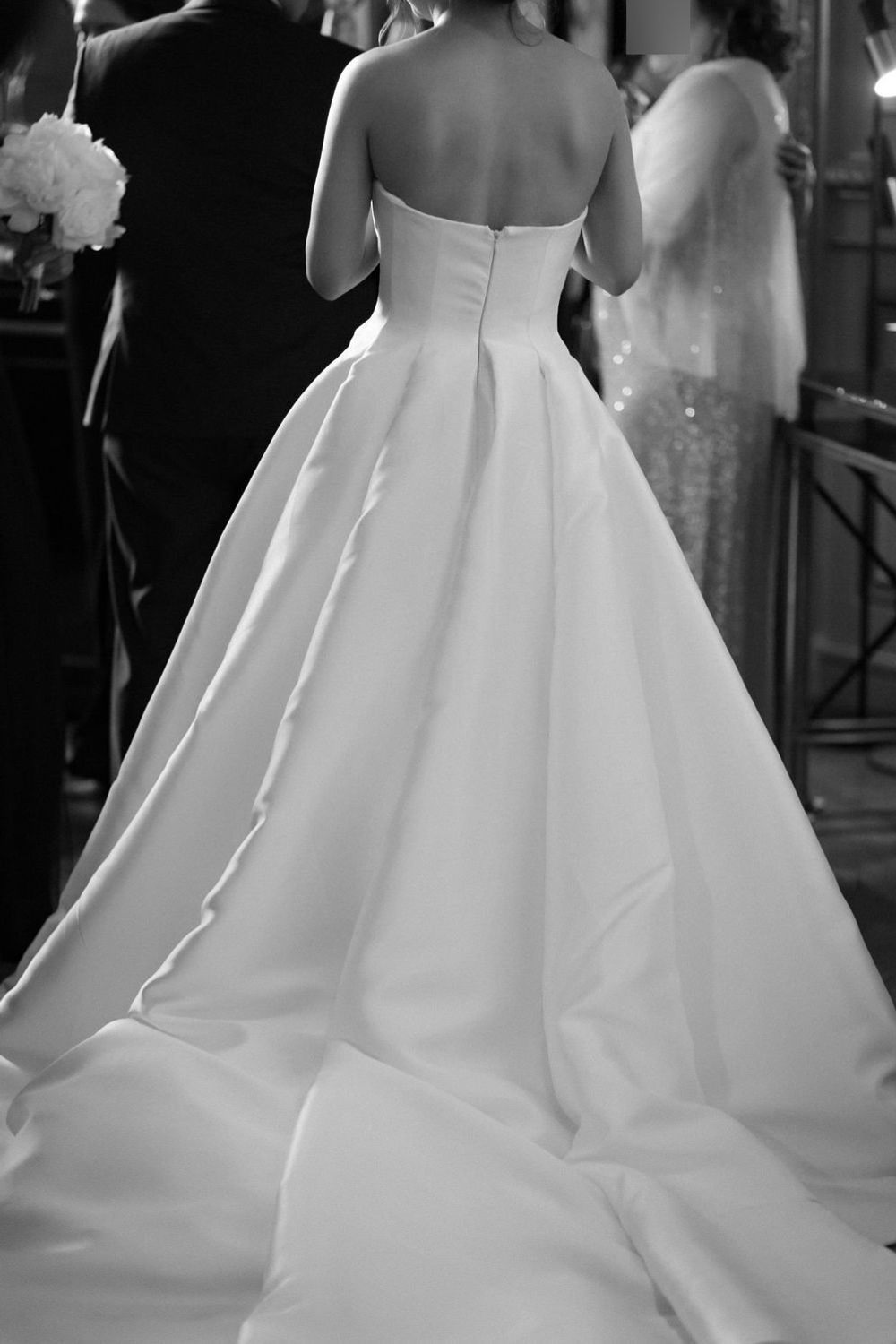 Pronovias Lynn with Veil 3