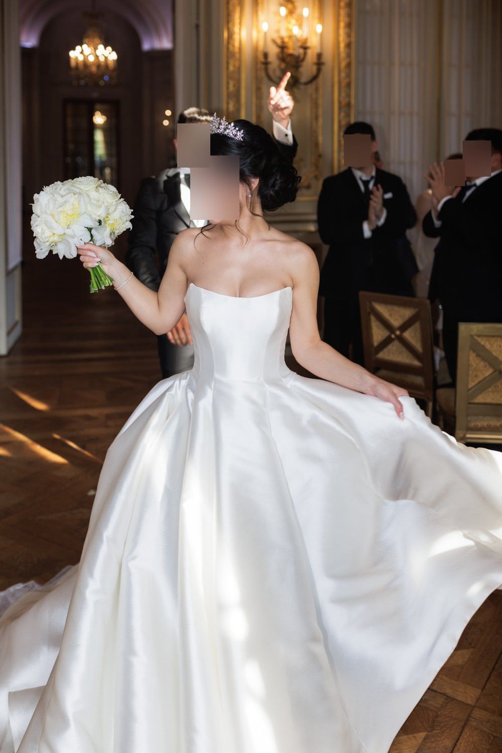 Pronovias Lynn with Veil 1